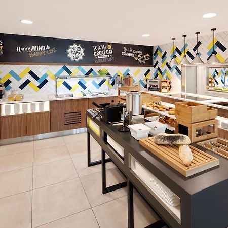 Hotel Hampton By Hilton London Stansted Airport Stansted Mountfitchet Esterno foto