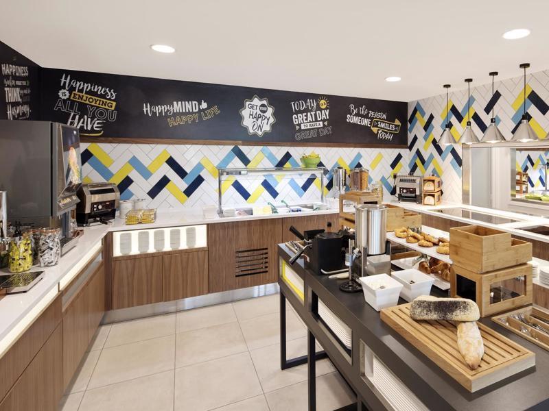 Hotel Hampton By Hilton London Stansted Airport Stansted Mountfitchet Esterno foto